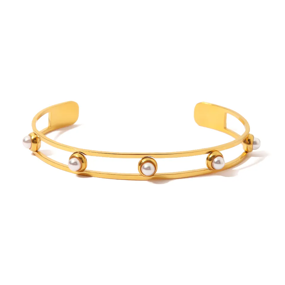 Magalie Bangle