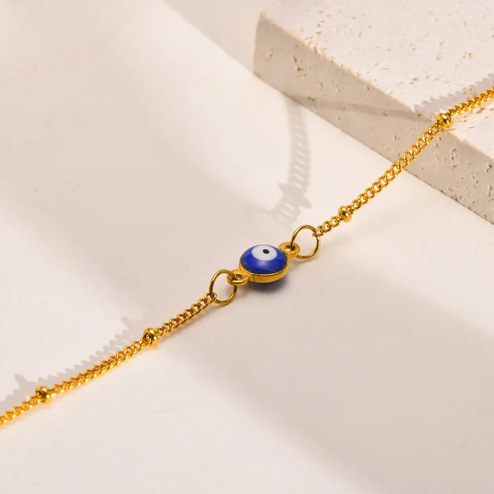 Amber Eye Armband