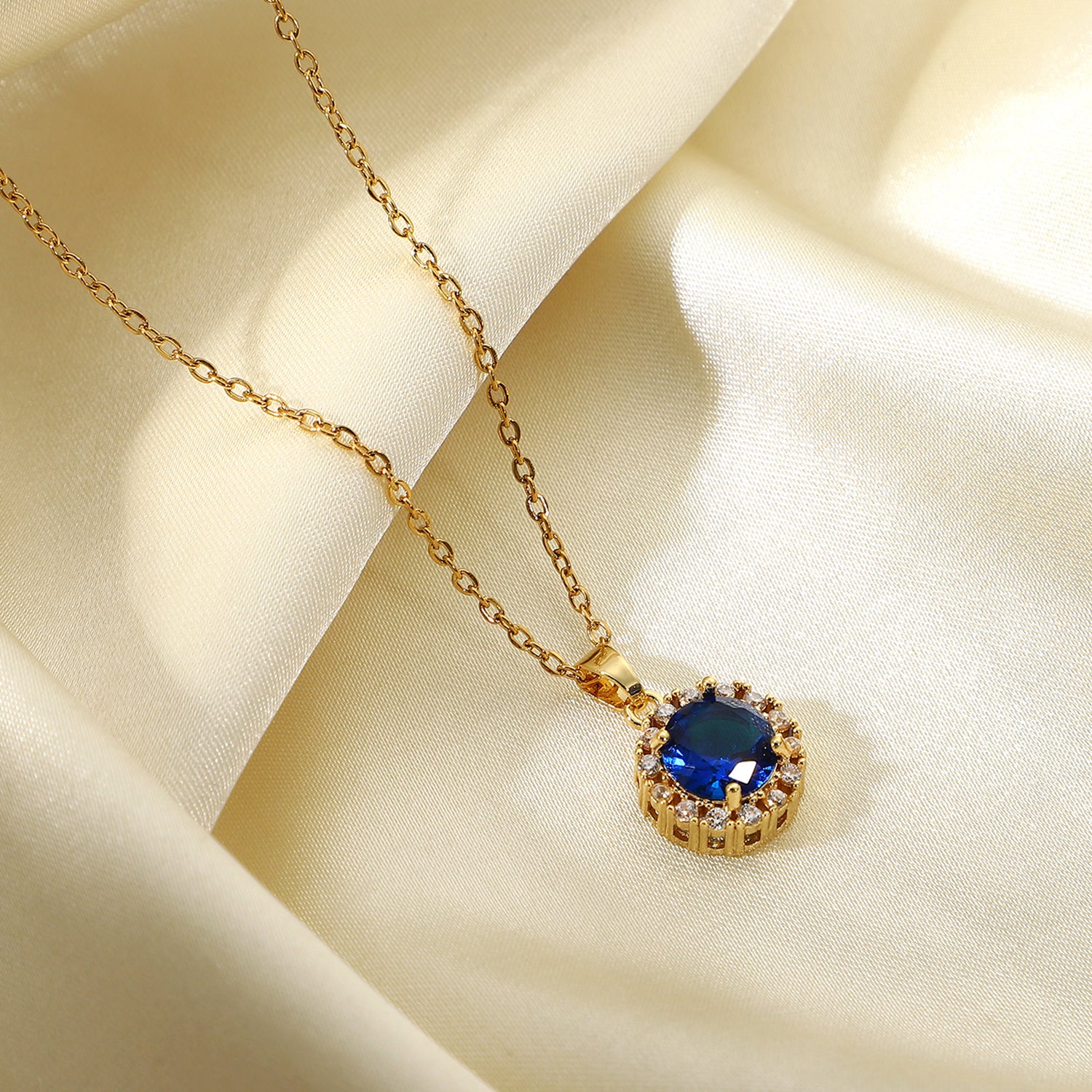Blå Cubic Zircon Halsband