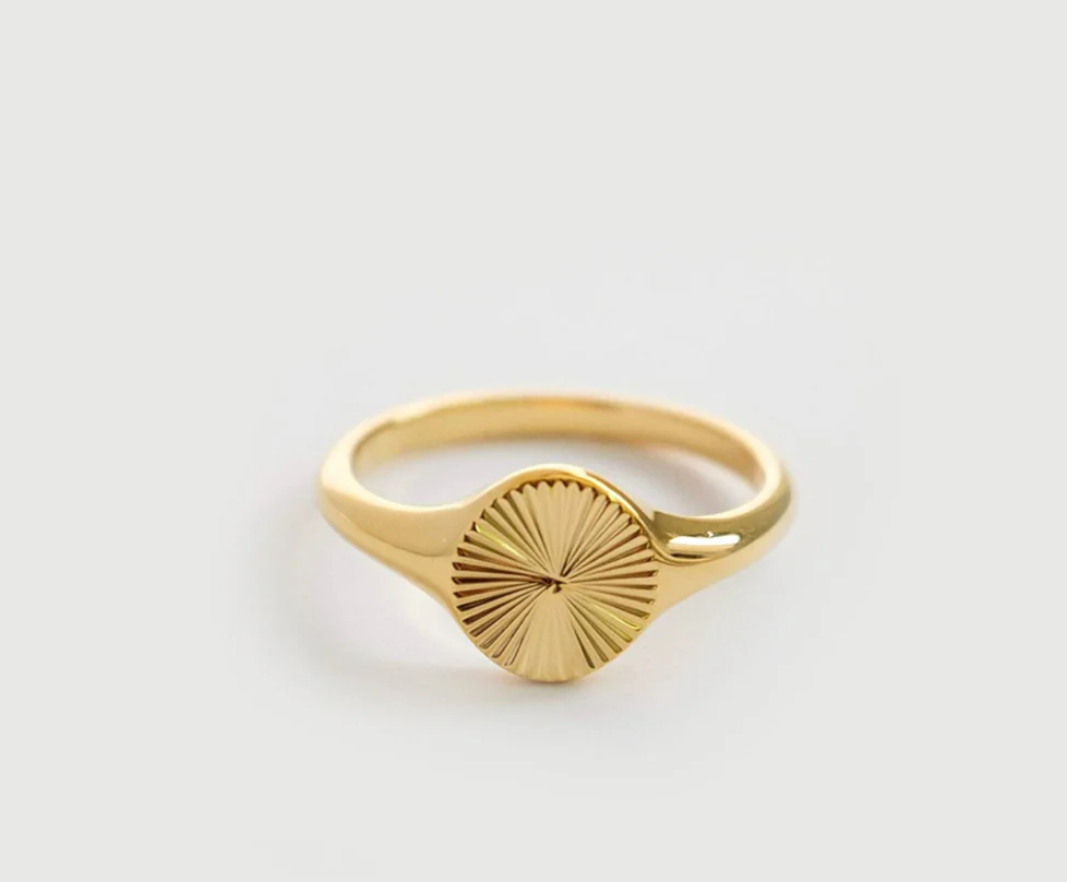 Medallion Ring