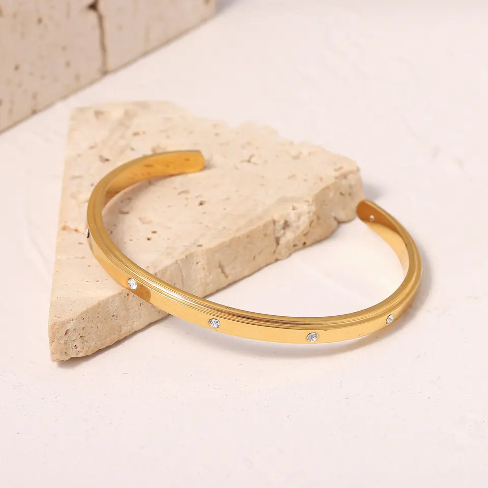 Rosia Bangle