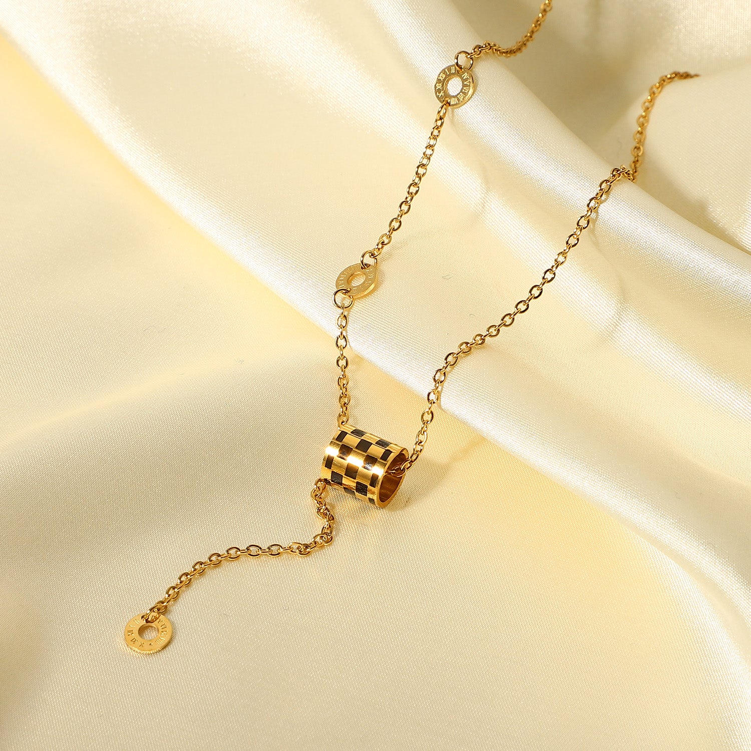 Dainty Lariat Halsband