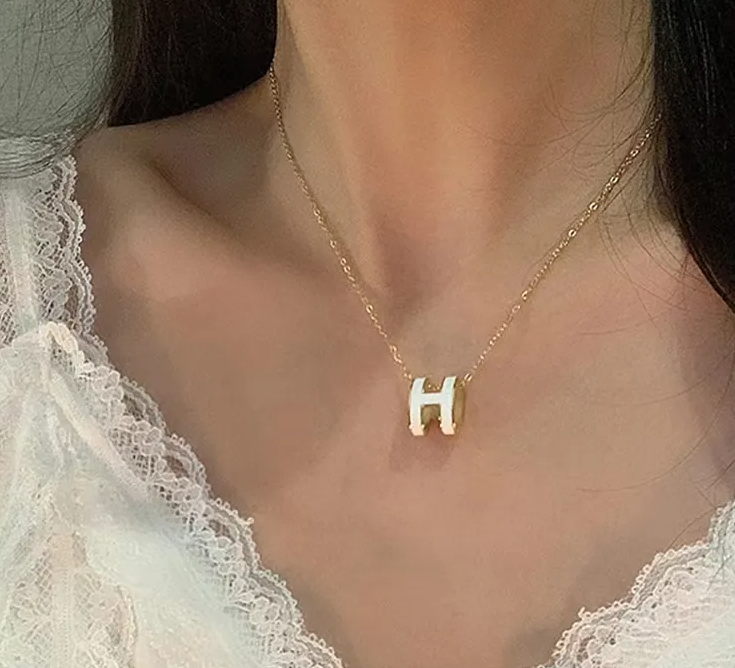 Aphrodite H Halsband